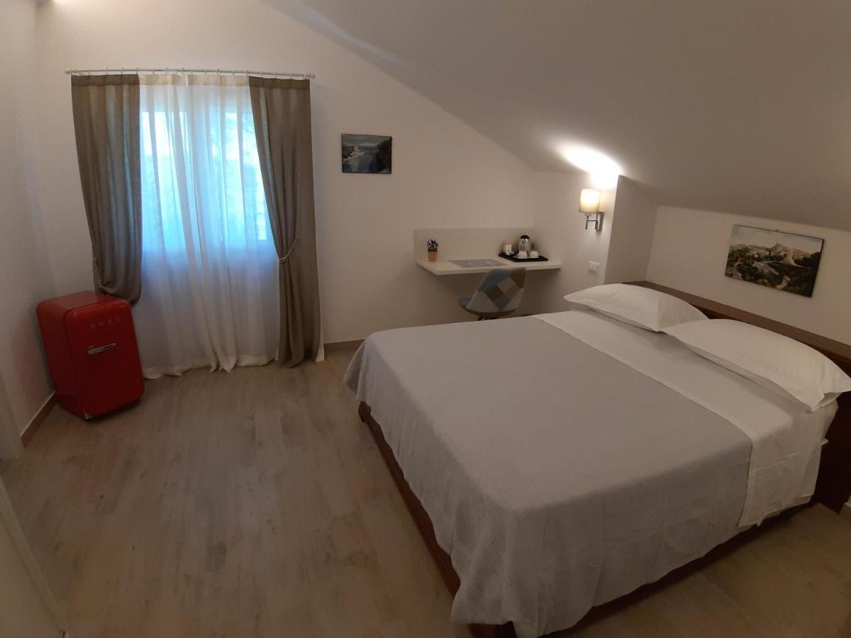 Villa De Ruschi Montacuto Eksteriør bilde