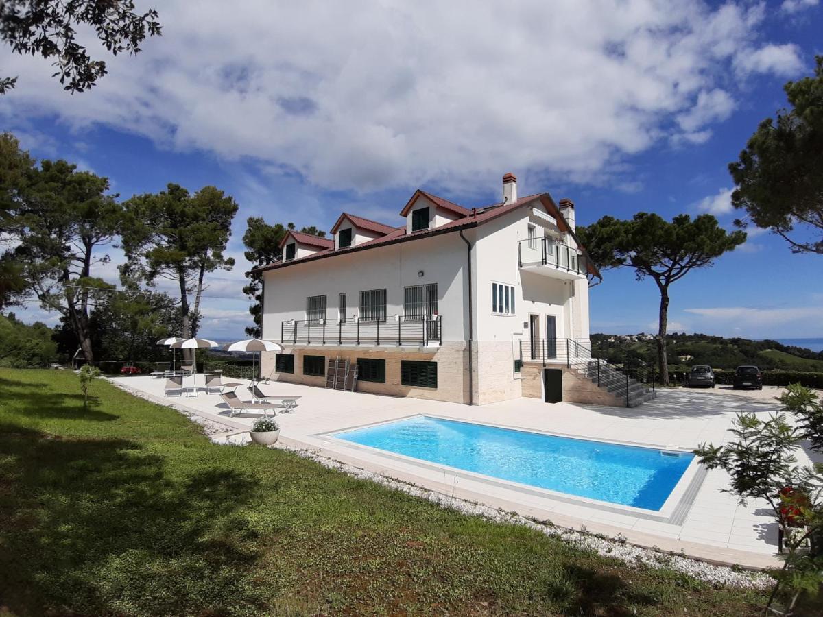 Villa De Ruschi Montacuto Eksteriør bilde