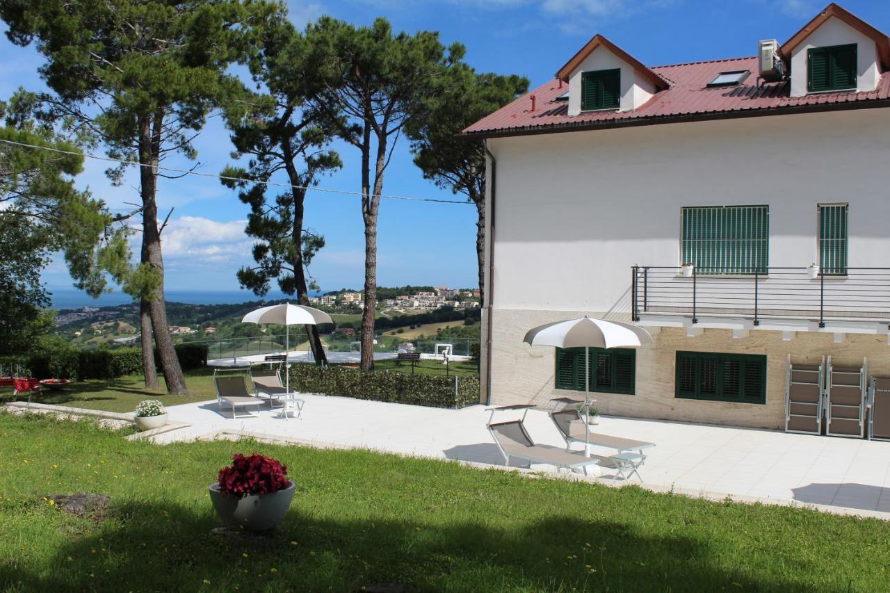 Villa De Ruschi Montacuto Eksteriør bilde